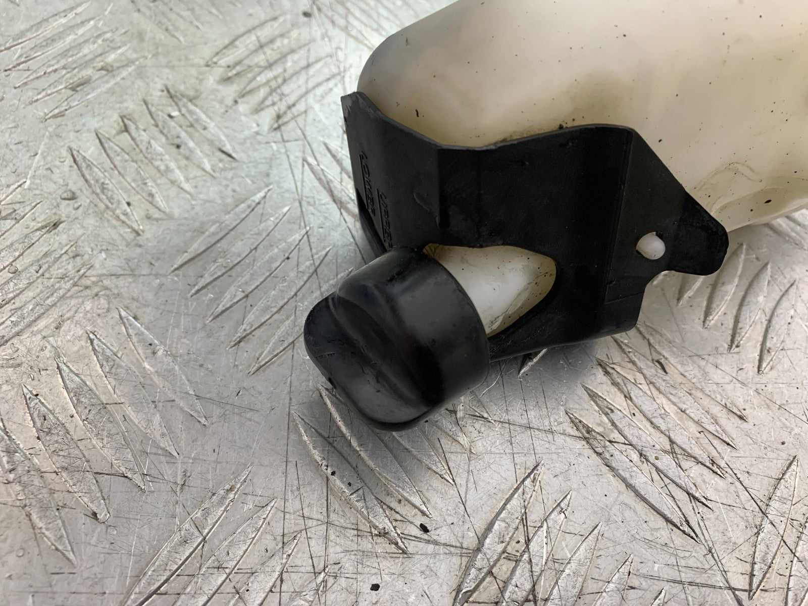 HONDA CB650F CB 650 FA-E COOLANT BOTTLE  YEAR 2014-2017 (CMB1226)