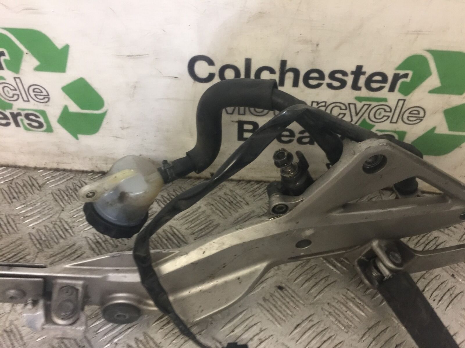 HONDA CB600 CB 600 F-8 HORNET RIGHT HANGER  2010 (STOCK 669)
