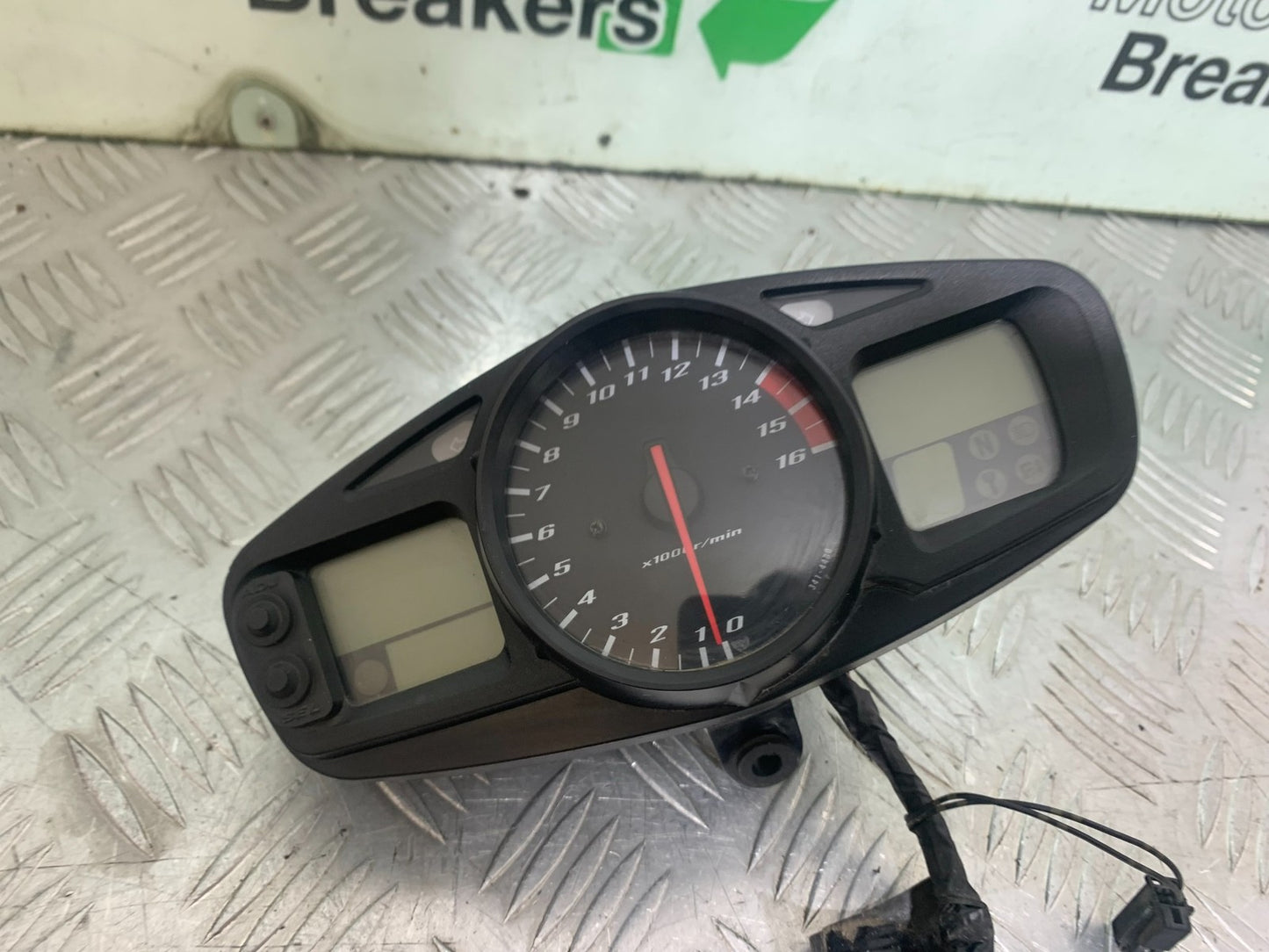 SUZUKI GSR600 GSR 600 CLOCKS SPEEDO DASH   2006-2010 (CMB1177)