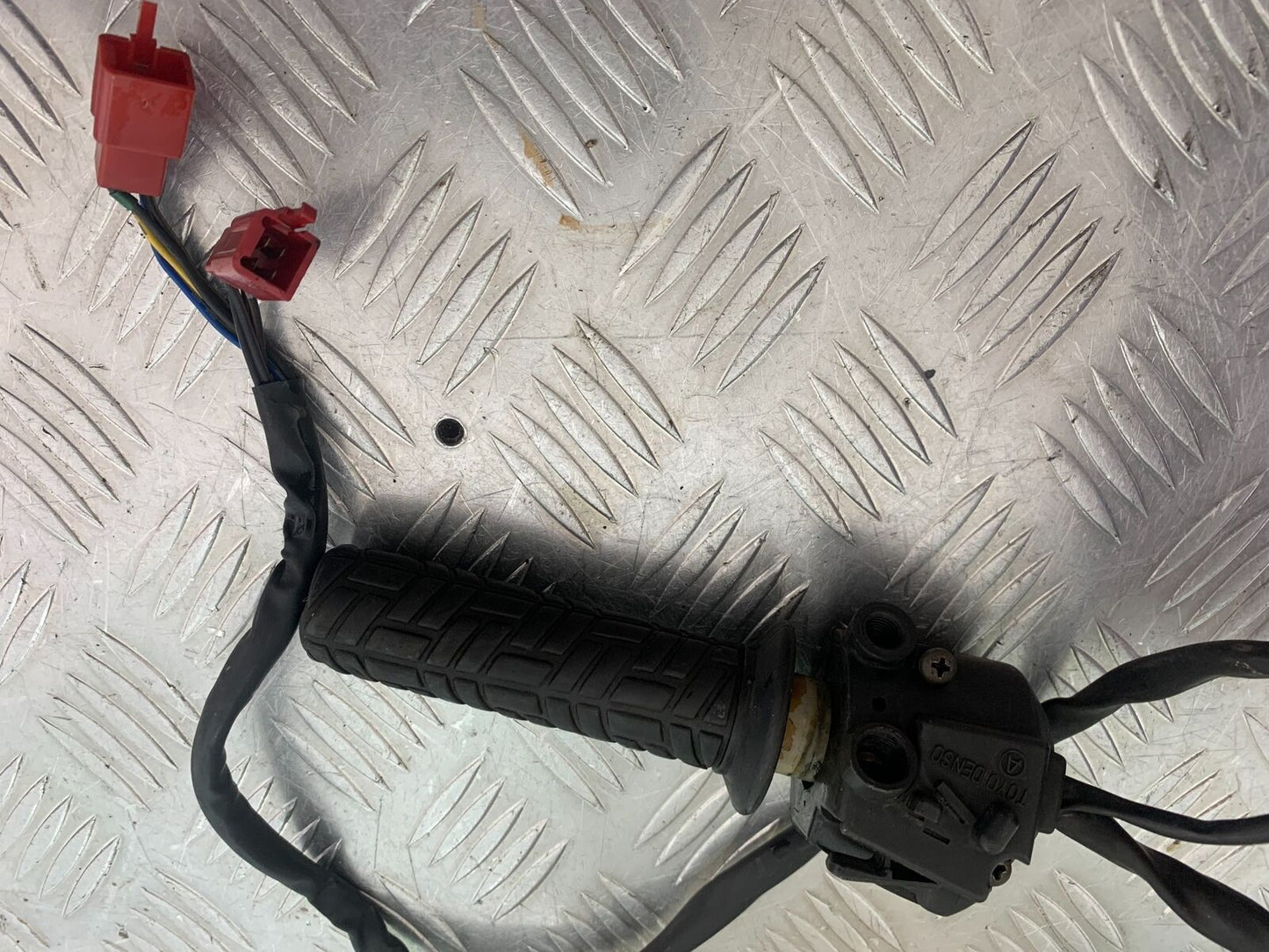 HONDA CBR600 CBR 600 F2 RIGHT SWITCH GEAR  YEAR 1991-1993 (CMB1114)