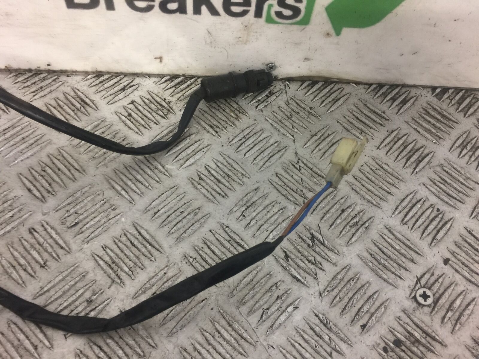 KAWASAKI VN900 VN 900 CUSTOM REAR BRAKE LIGHT SWITCH  YEAR 2010 (STOCK 387)