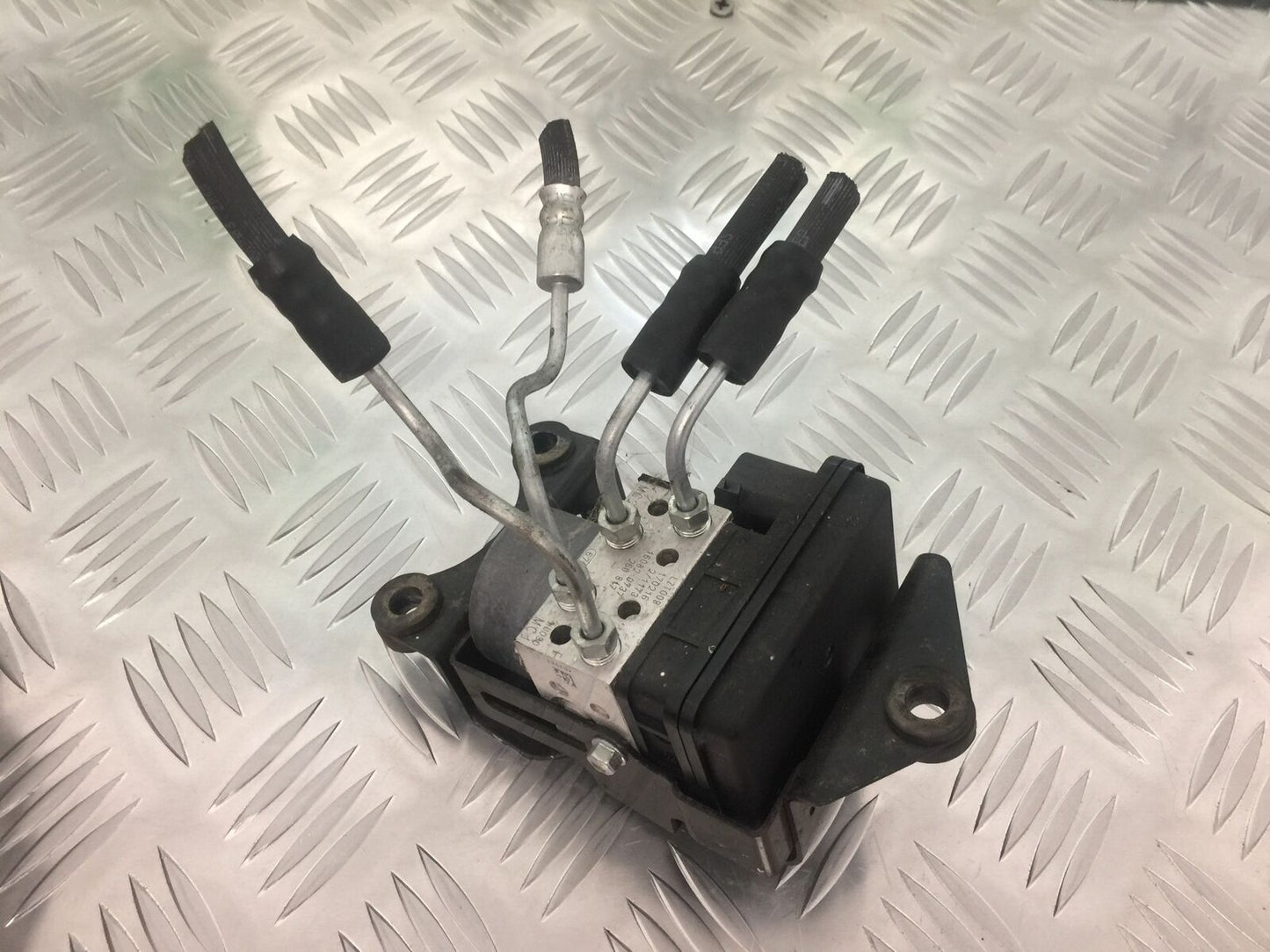 KAWASAKI VERSYS 1000 KLZ 1000 ABS PUMP  YEAR  2015-2018 (STOCK 912)