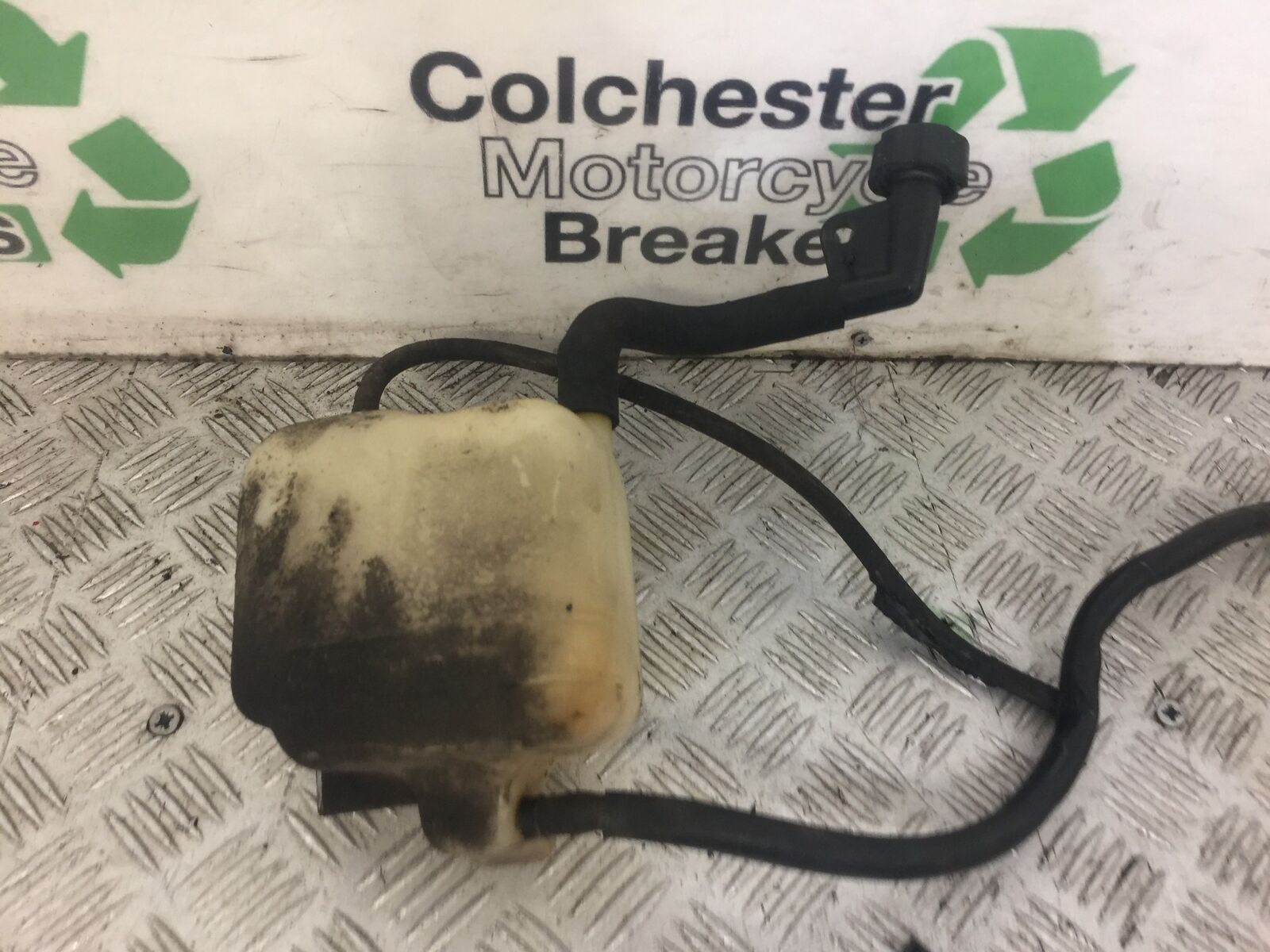 HONDA CB1300 CB 1300 SA-7 COOLANT BOTTLE  YEAR 2005-2009  STOCK 623