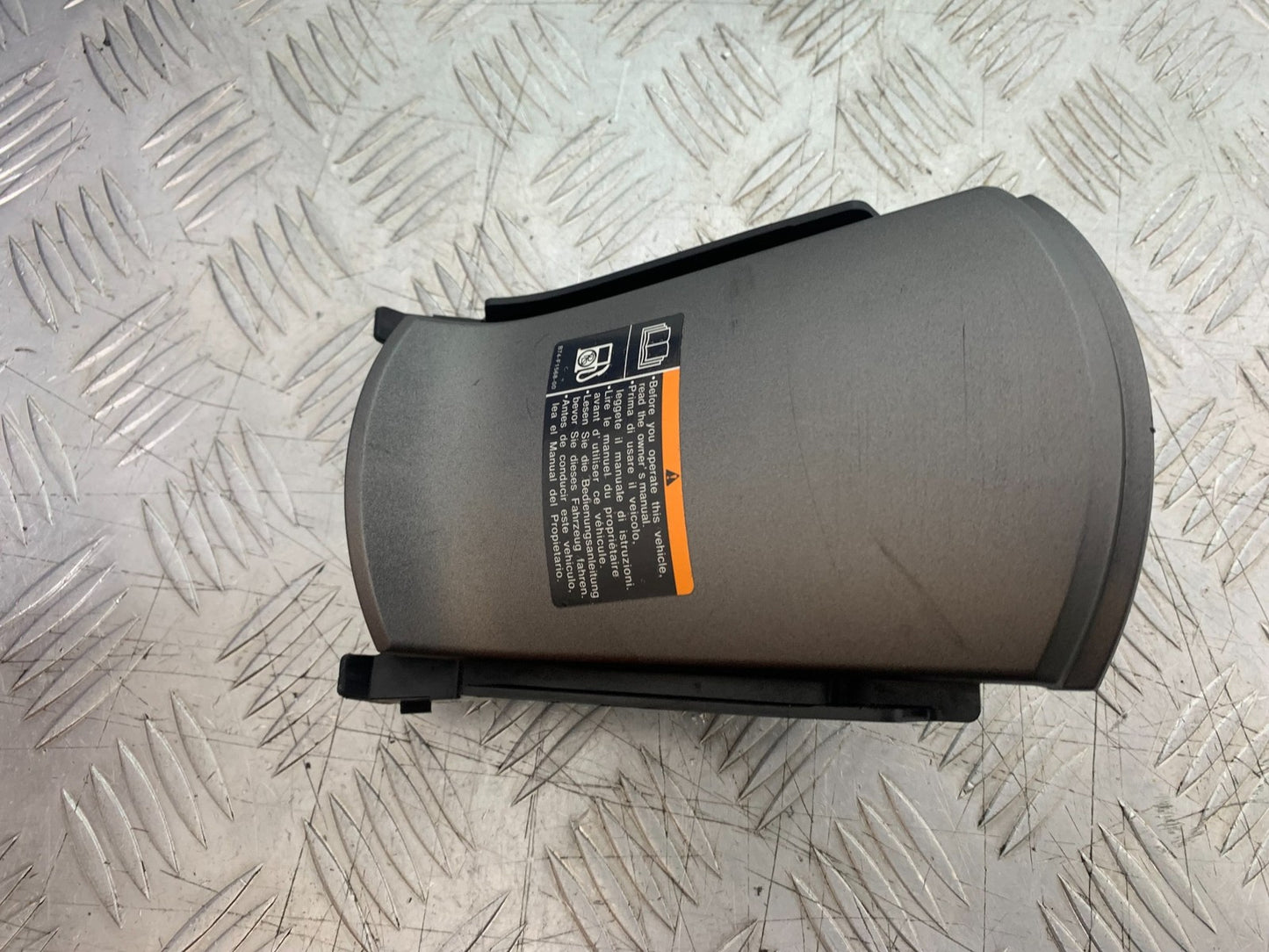 YAMAHA XMAX 300 PETROL CAP COVER  YEAR 2017-2020 (CMB1218)