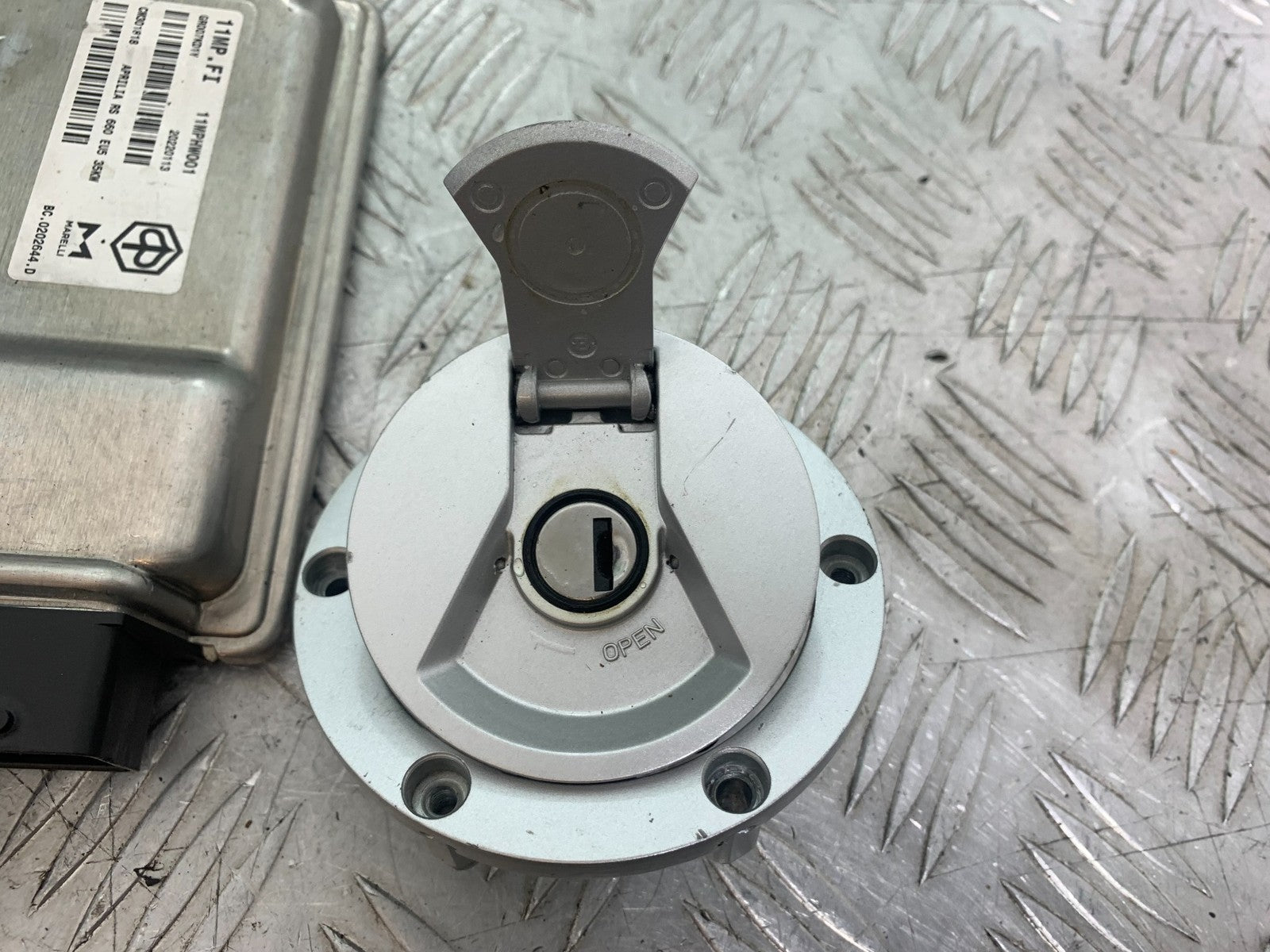 APRILIA RS660 RS 660 ECU LOCKS KEYS   YEAR 2020-2024 (CMB1202)