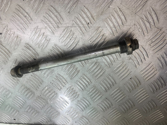 SUZUKI SV650 SV 650 mk1 SWINGARM SPINDLE   YEAR 1999-2002 (CMB1238)