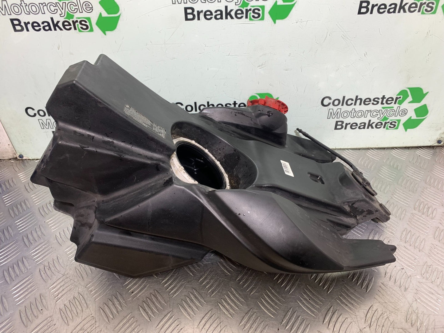 BMW F800 GT PETROL TANK   YEAR 2013-2017 (CMB1248)