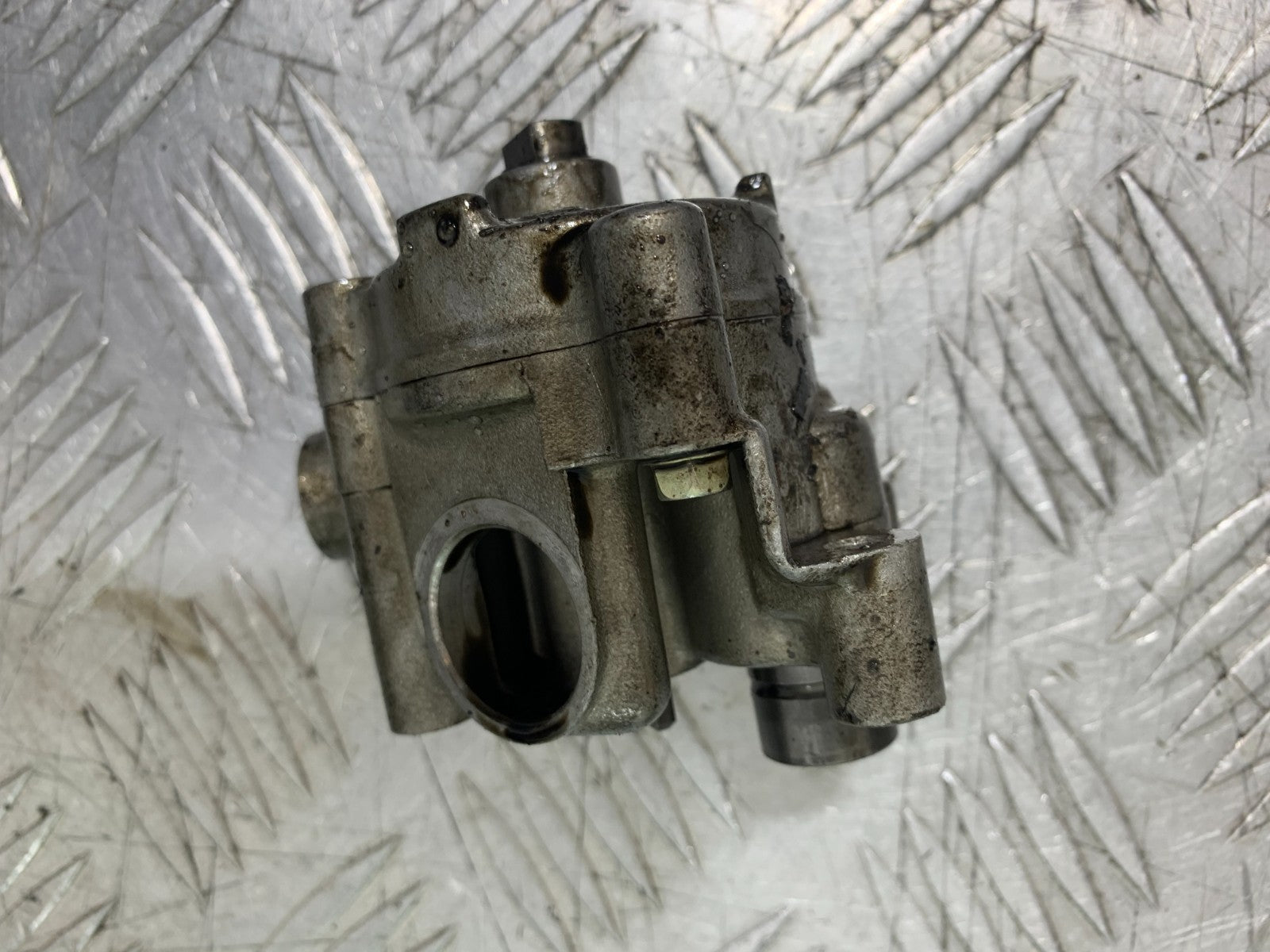 HONDA VT700 VT 700 SHADOW OIL PUMP  YEAR 1984-85 (CMB1328)