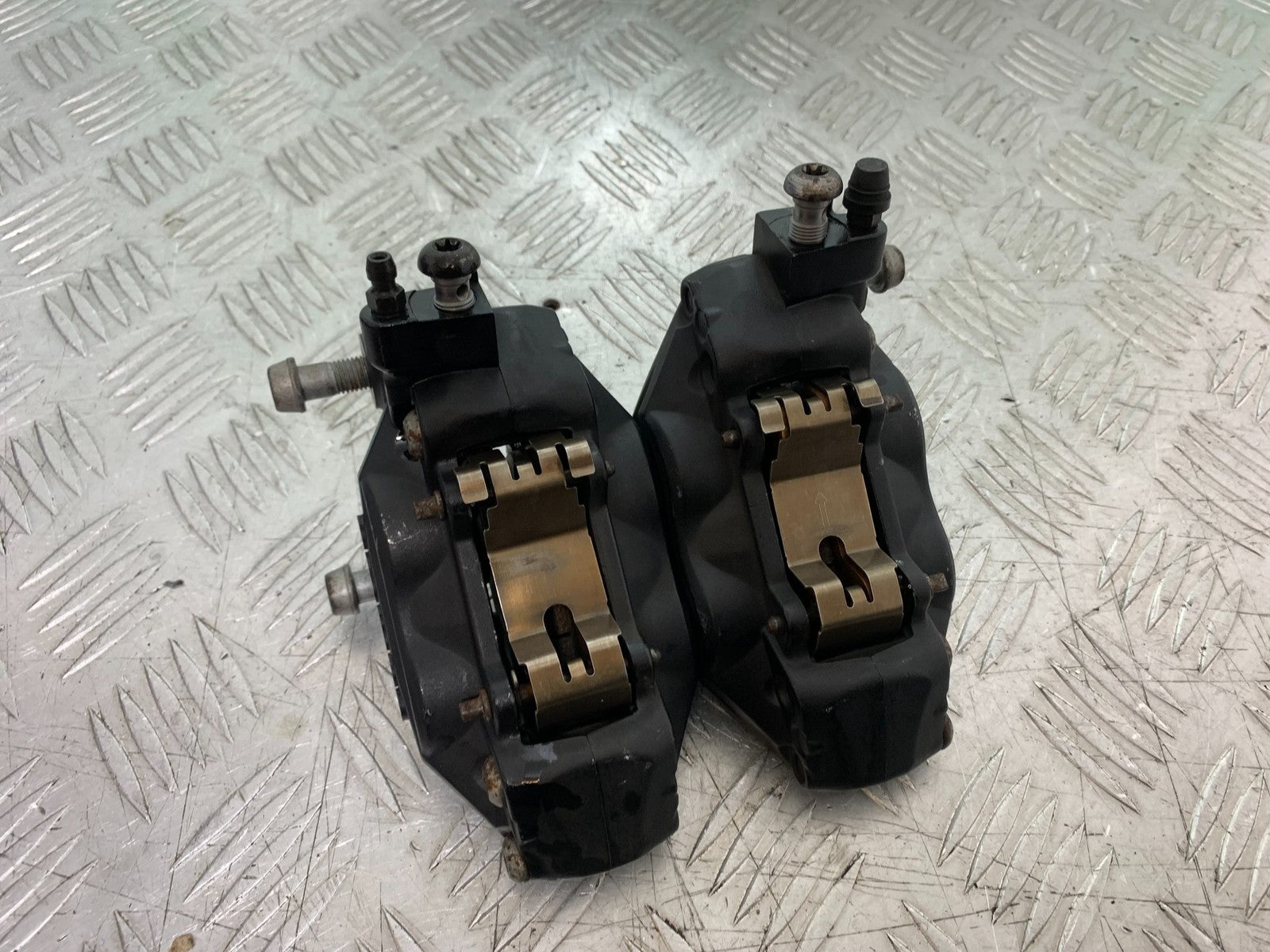 BMW F800 GT FRONT BRAKE CALIPERS  YEAR 2013-2017 (CMB1248)