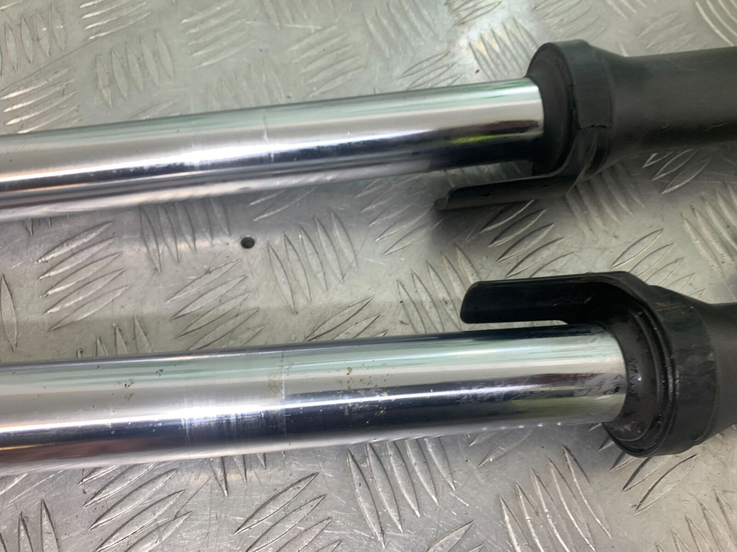 KAWASAKI ER6 F  FORKS  YEAR 2005-2008 (CMB1098)