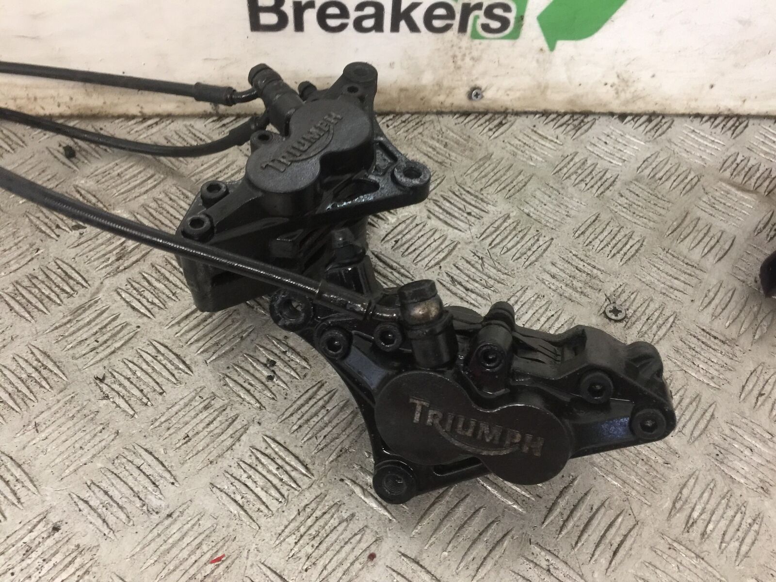TRIUMPH 1050 SPRINT FRONT BRAKE CALIPERS   YEAR 2004-2007 (STOCK 888)