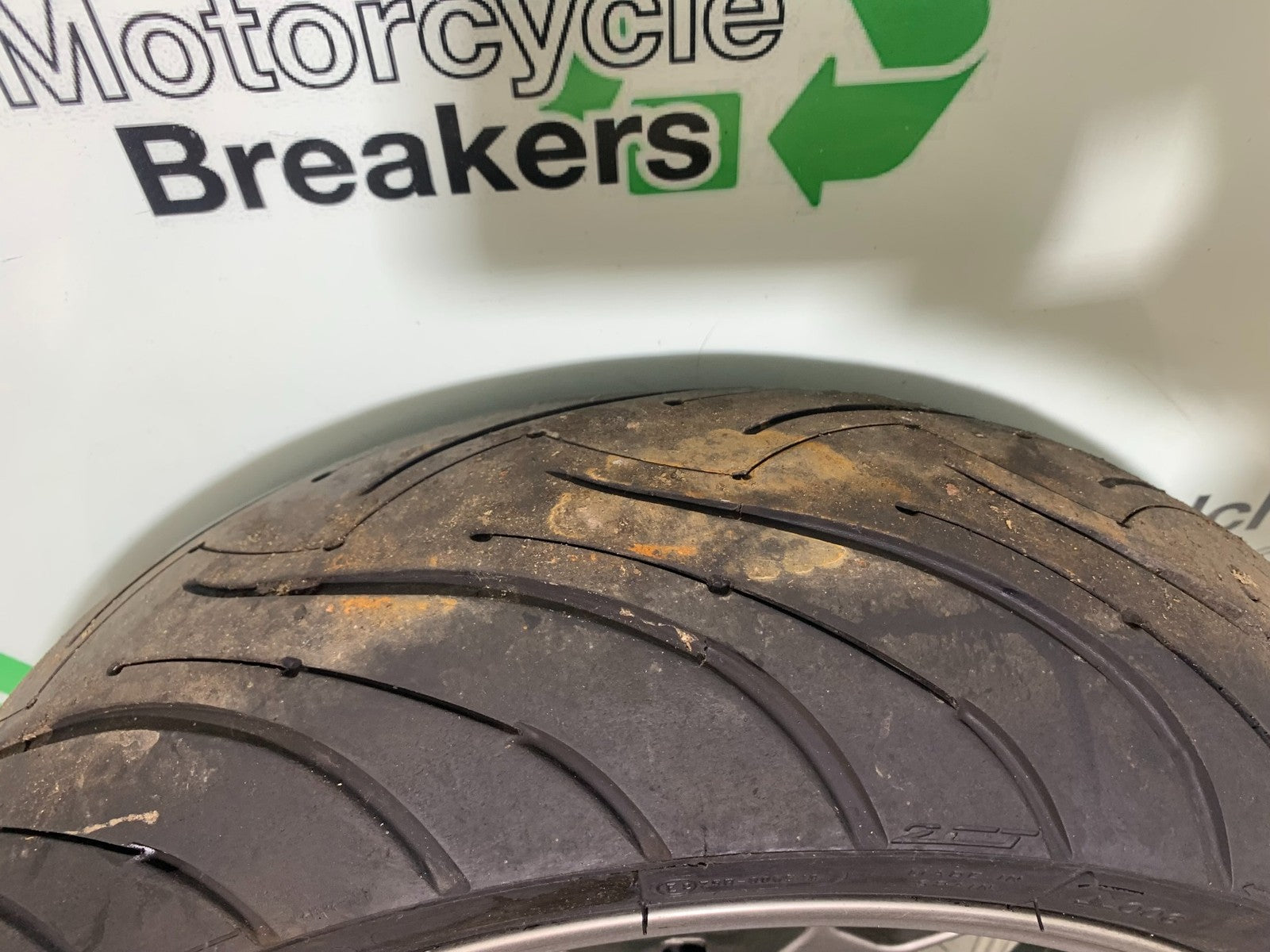 APRILIA SL750 SL 750 SHIVER REAR WHEEL  YEAR 2008-2016 (CMB1242)