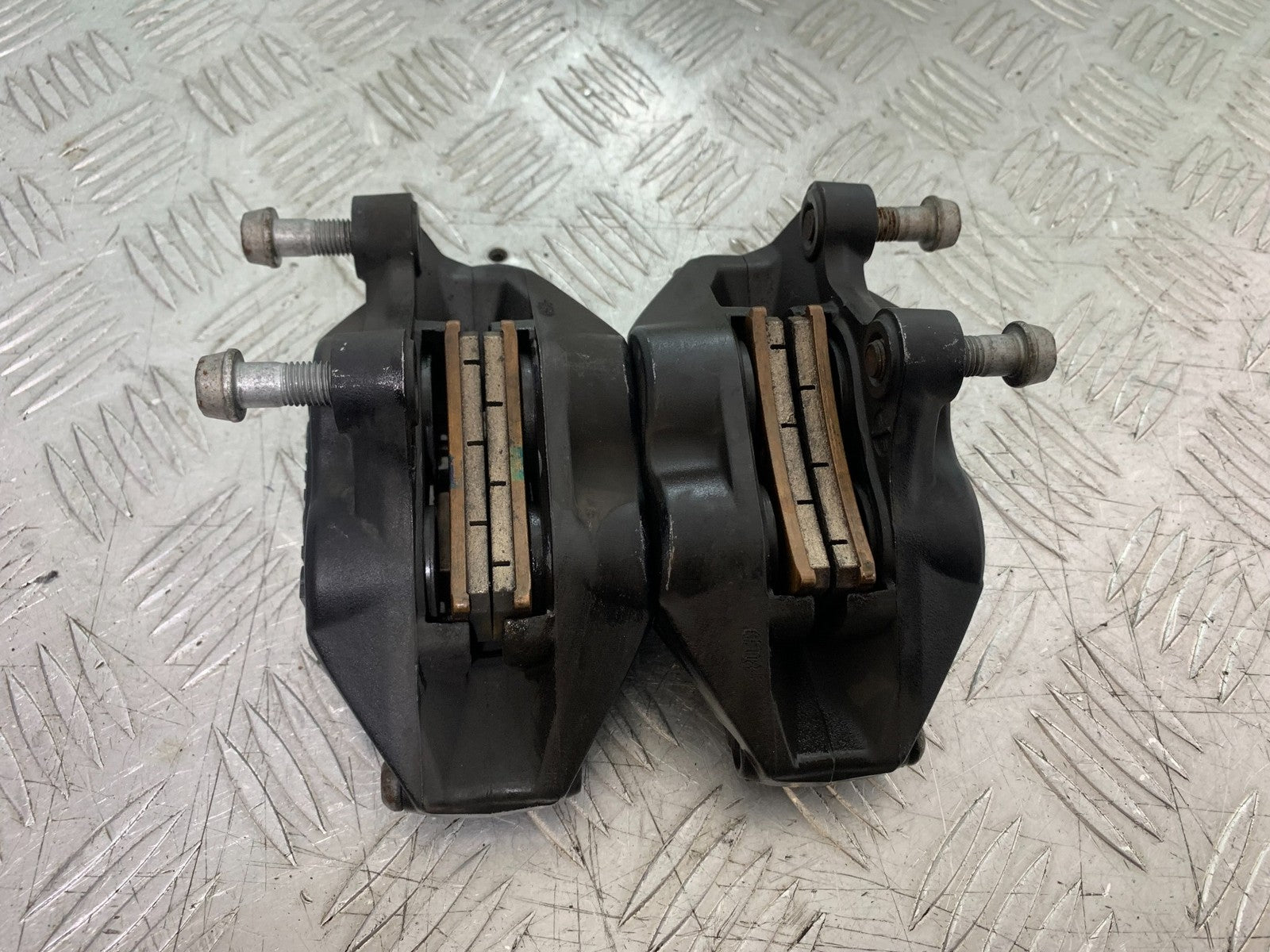 BMW F800 GT FRONT BRAKE CALIPERS  YEAR 2013-2017 (CMB1248)