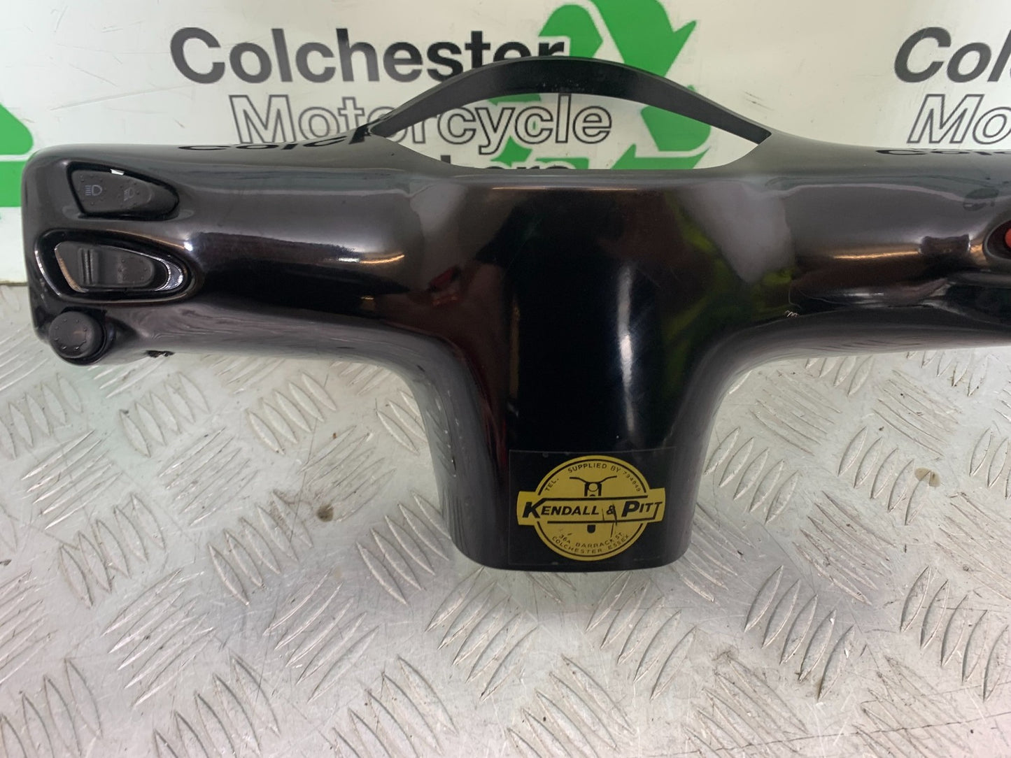 PIAGGIO VESPA GT125 L SWITCHES AND PANEL COVER YEAR 2003  (CMB1300)