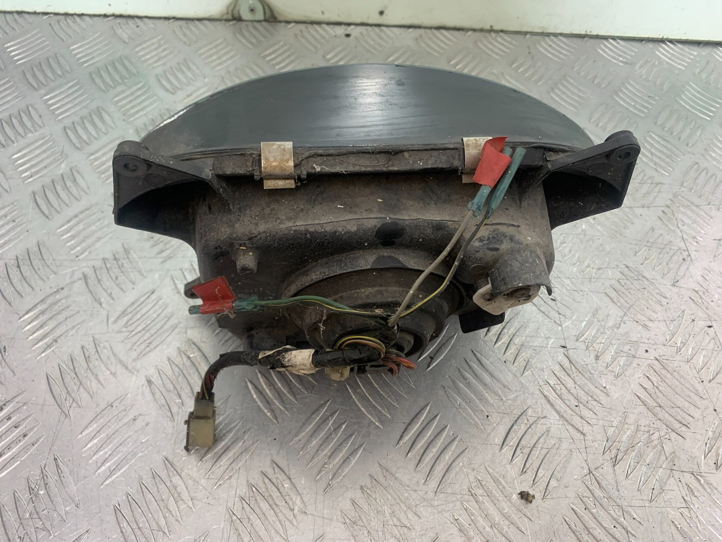 KAWASAKI GPZ600 GPZ 600 HEADLIGHT  YEAR 1988-90 (CMB1258)