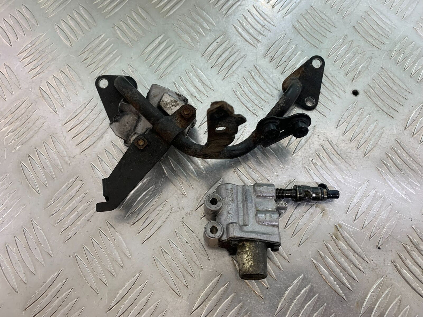 HONDA VFR800 VFR 800 V-TEC BRAKE SPLITERS YEAR 2002 -09 (CMB1012)