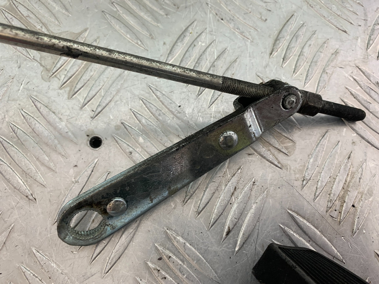ROYAL ENFIELD BULLET 500 EFI REAR BRAKE PEDAL  YEAR 2008 - 2016 (CMB1153)
