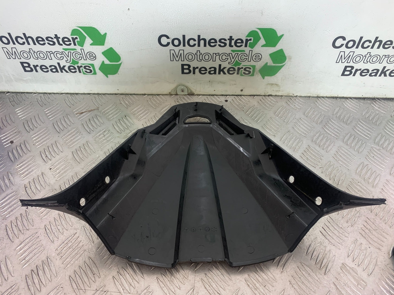 KAWASAKI J125 J125 SCREEN INFILL PANEL   YEAR 2016-2020 (CMB1158)