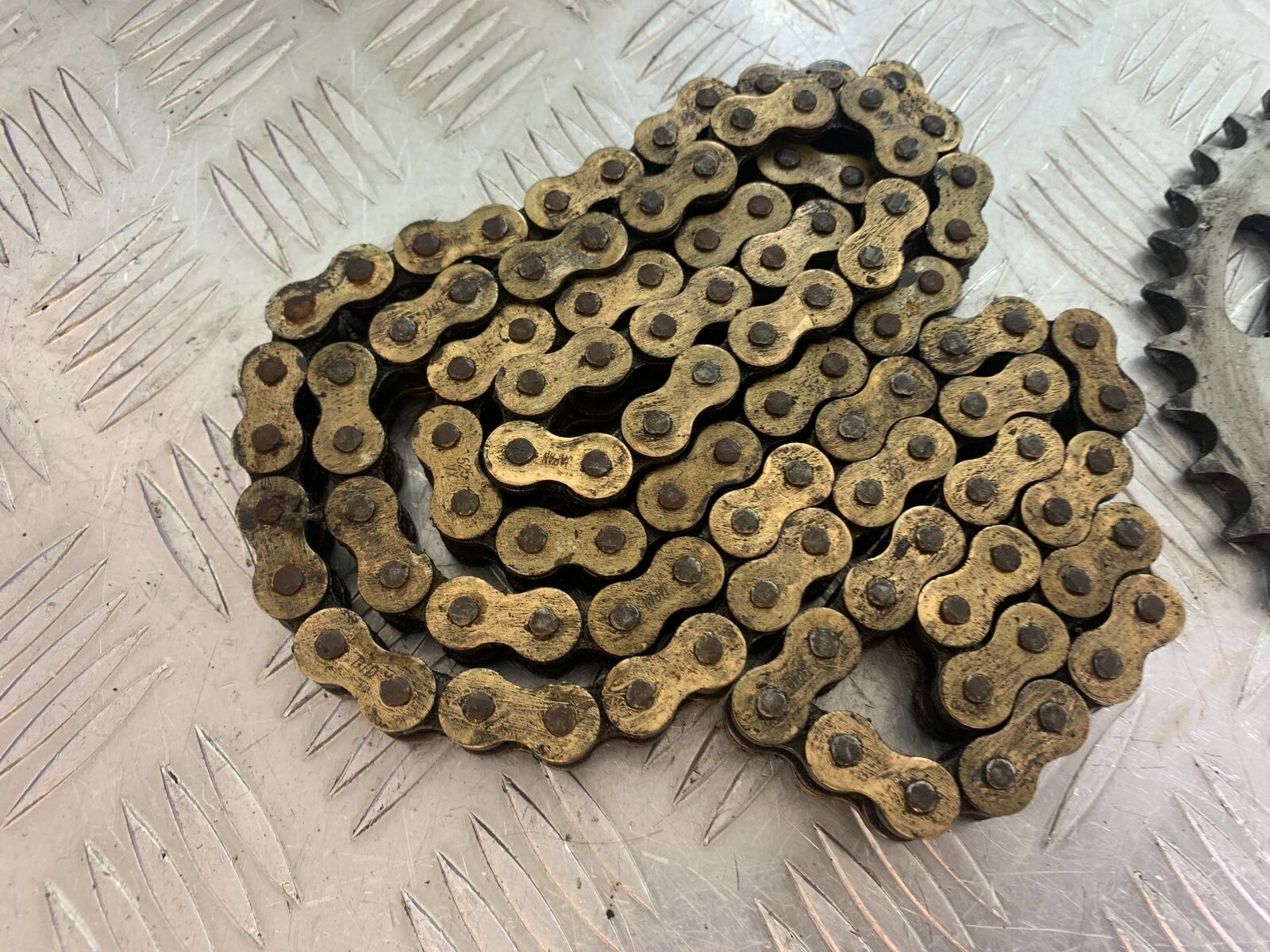 KAWASAKI Z750 ZR750 ZR-7S CHAIN & SPROCKETS (USED) YEAR 1999-05 (CMB1135)