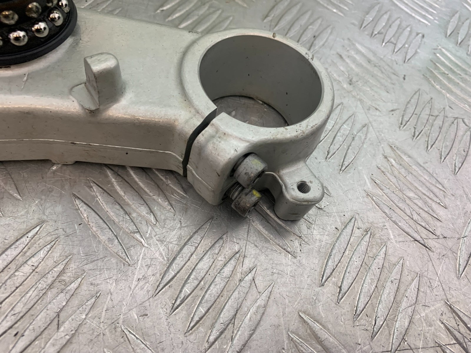 APRILIA TUONO 1000 V4 BOTTOM YOKE   YEAR 2013-2014  (CMB1239)