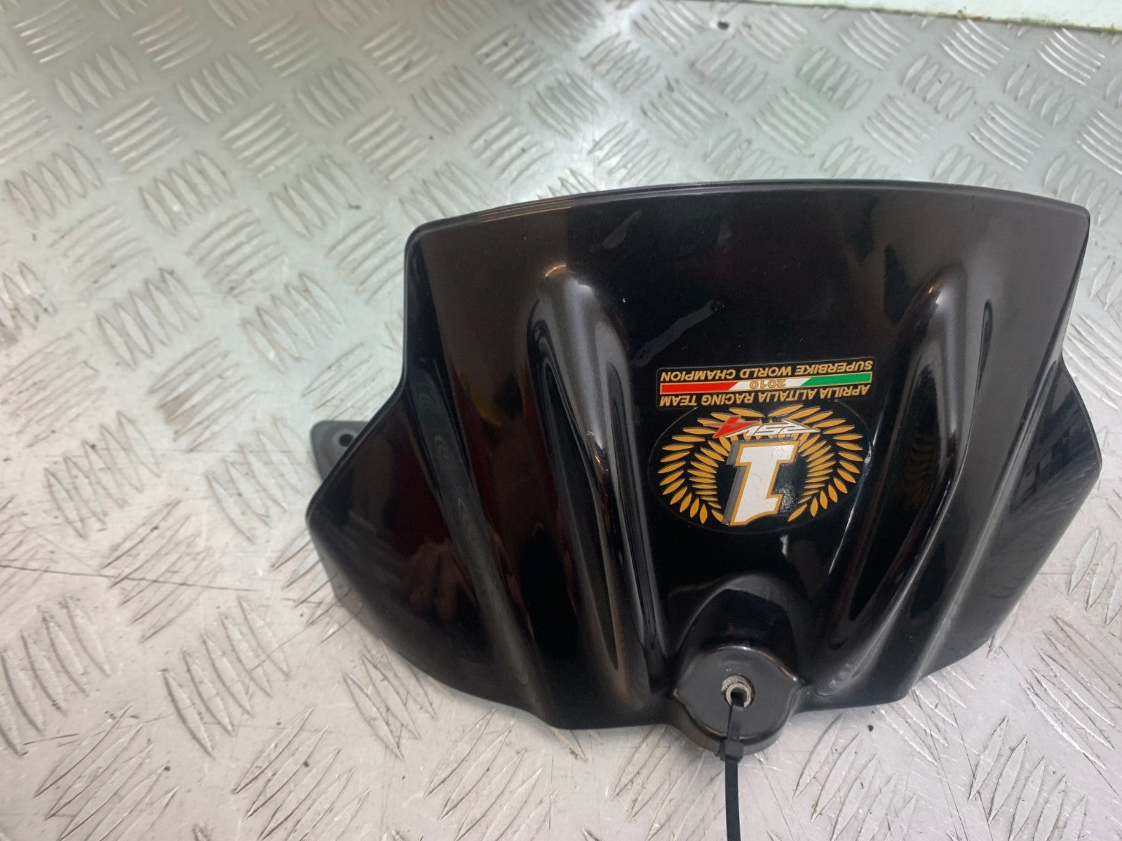 APRILIA TUONO 1000 V4R TANK COWL   YEAR 2011-13  (CMB1331)