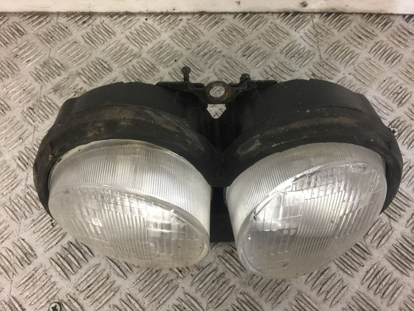 YAMAHA TDM850 TDM 850 HEADLIGHTS   YEAR 1992 STOCK 399