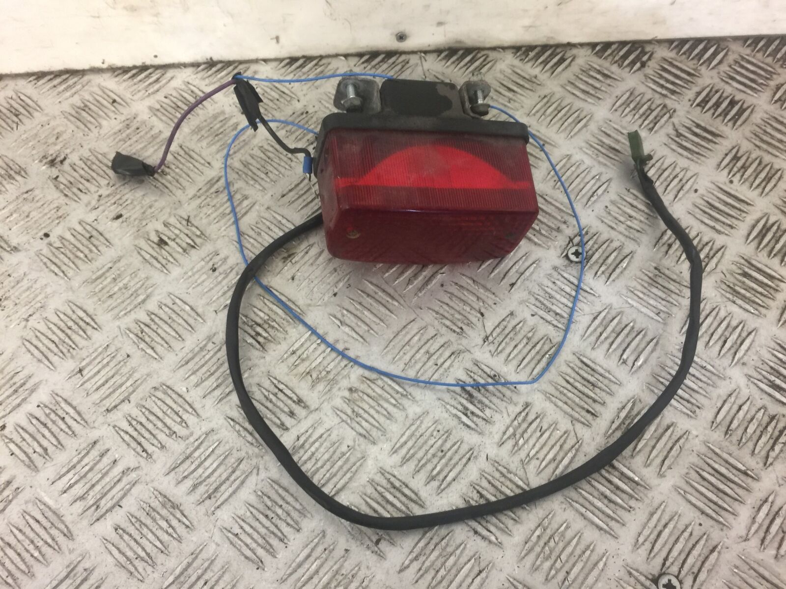 HONDA CB500 CB 500 REAR LIGHT  YEAR 2002 (STOCK 426)