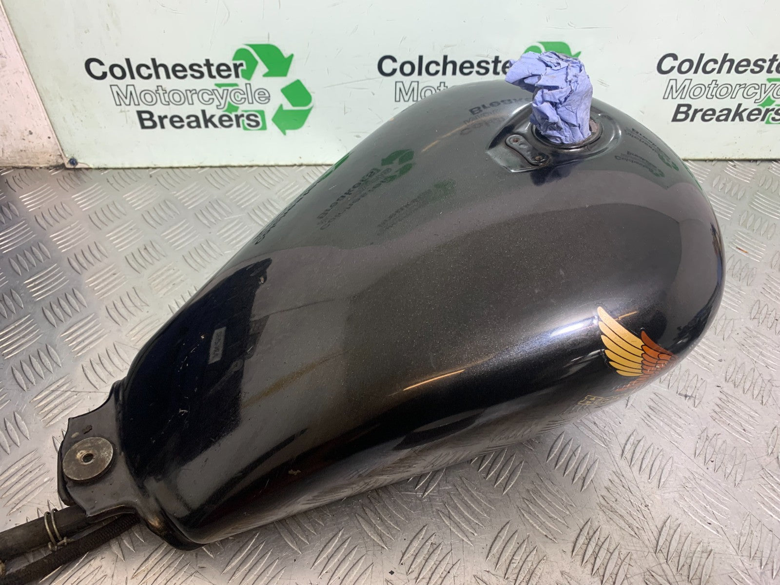 HONDA VT700 VT 700 SHADOW PETROL TANK  YEAR 1984-85 (CMB1328)
