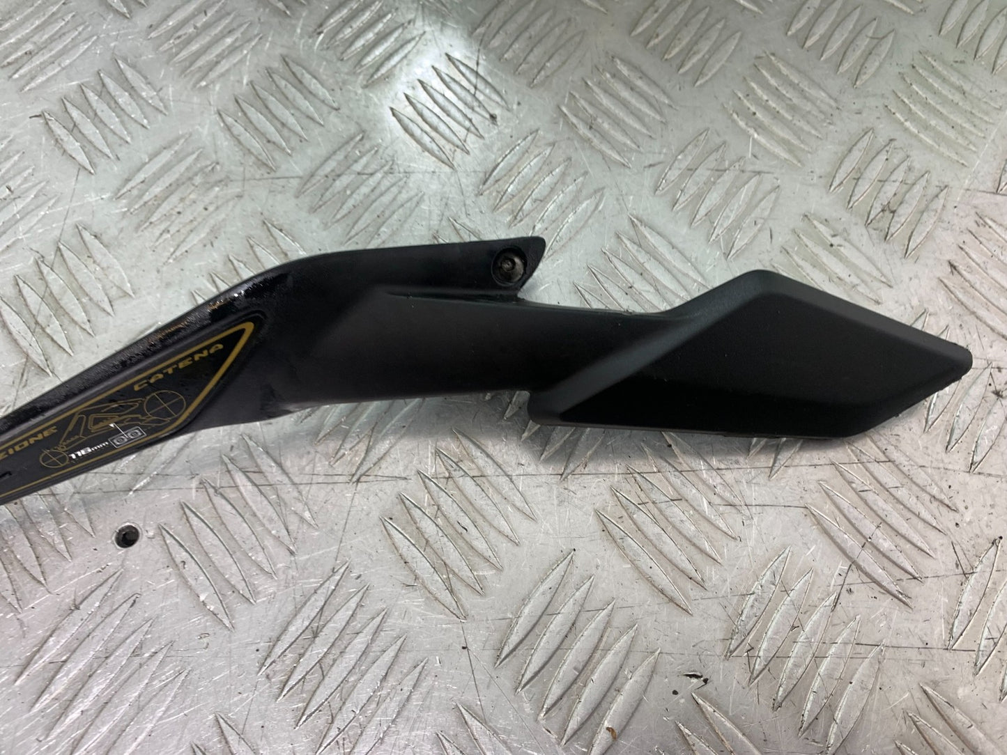 MV AGUSTA 800 F3 CHAIN GUARD  YEAR 2017-2019 (CMB1227)
