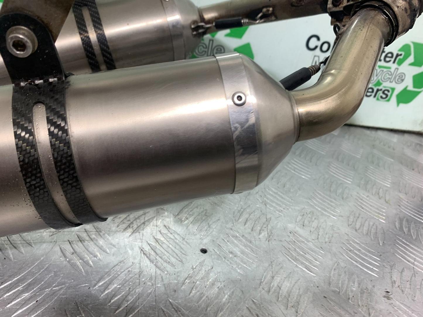 TRIUMPH 675 STREET TRIPLE R ARROW SILENCERS   YEAR 2012 (CMB1221)