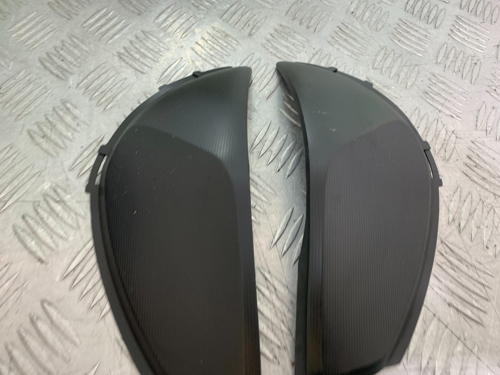 HONDA CBR1000 RR LEFT AND RIGHT INFILLS  YEAR  2008-2011 (CMB1330)
