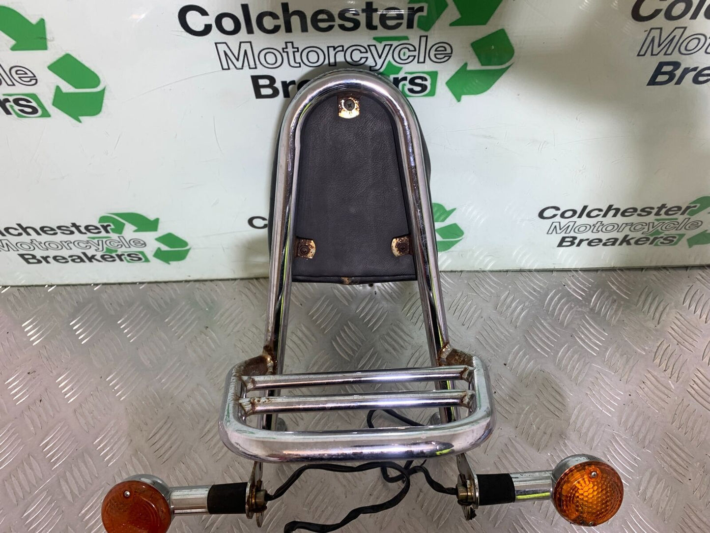 SUZUKI VS1400 VS 1400 BACK REST   YEAR 1988 (CMB1077)