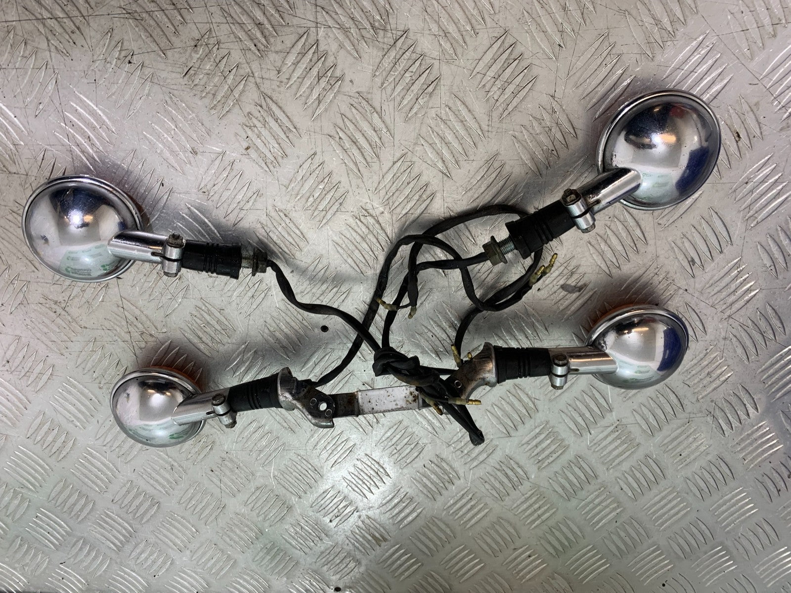 YAMAHA XV1100 XV 1100 VIRAGO FRONT AND REAR INDICATORS 1990-1999 (CMB1243)