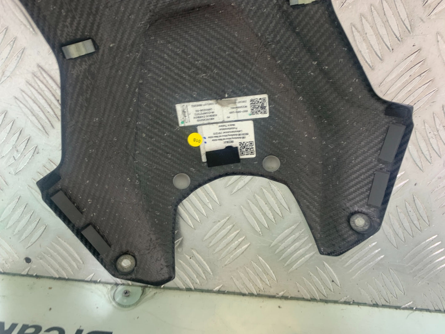 BMW M1000 R CARBON TANK COWL  YEAR 2023-2024 (CMB1140)
