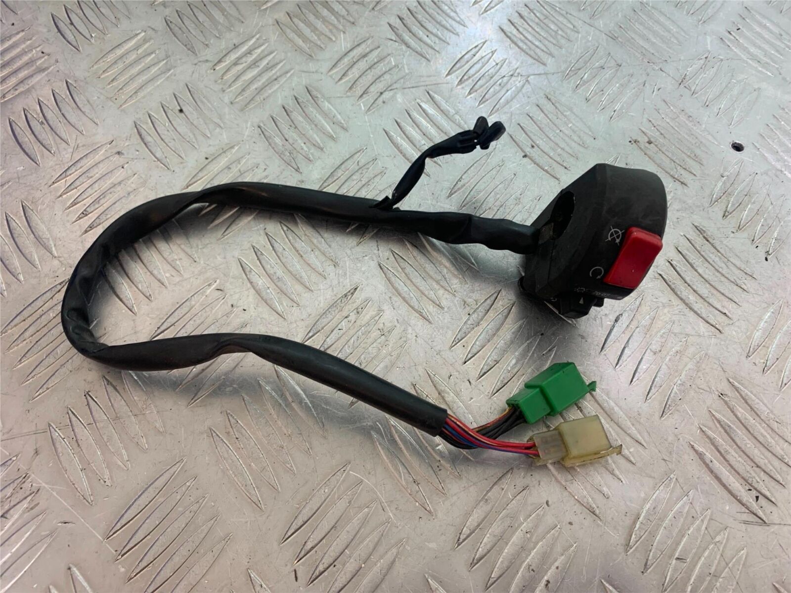 KAWASAKI ZX6R ZX6 J RIGHT SWITCH GEAR   YEAR 2000 (CMB1129)