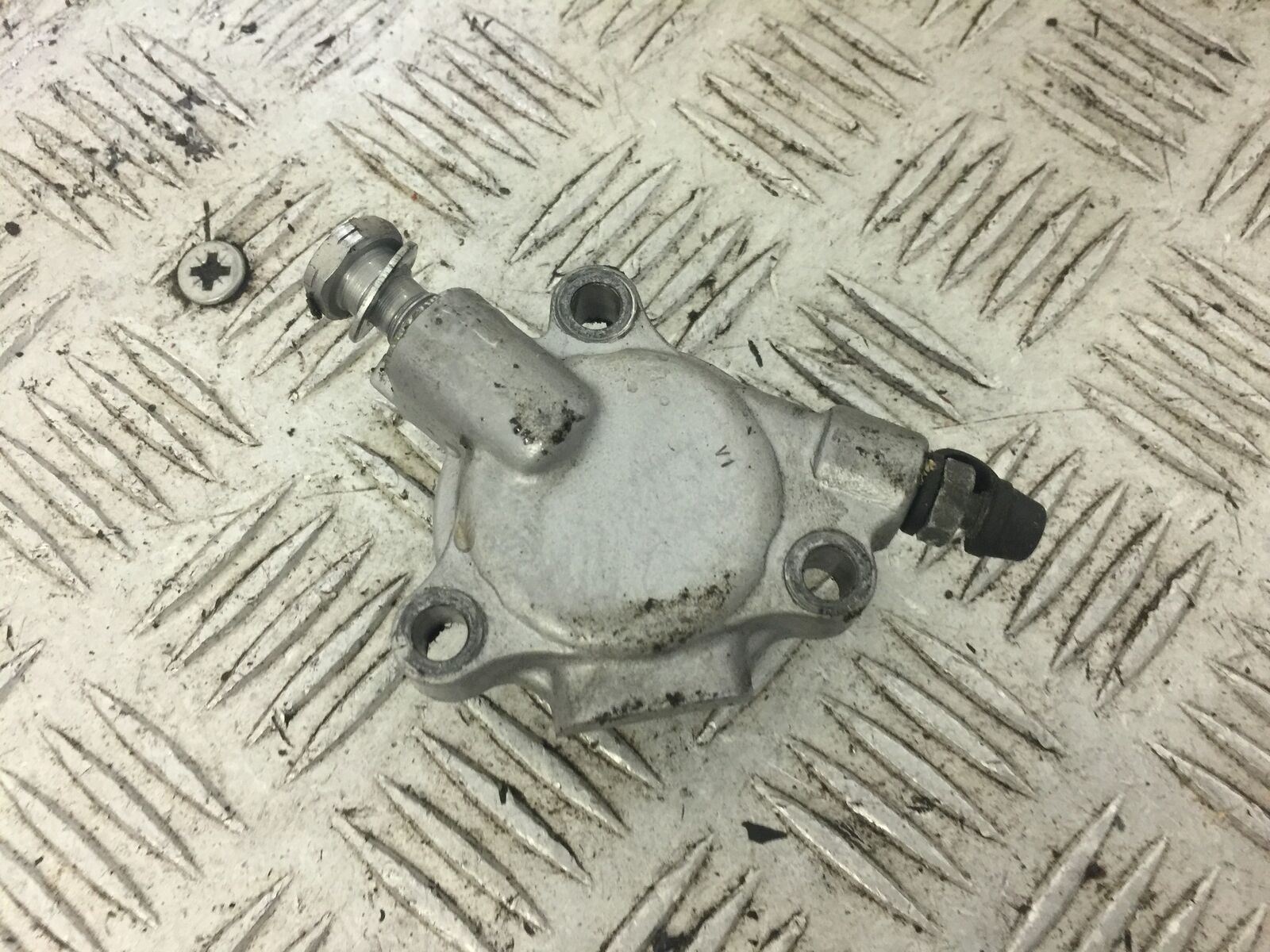 TRIUMPH 1200 TIGER EXPLORER CLUTCH SLAVE CYLINDER  YEAR 2015 (STOCK 673)