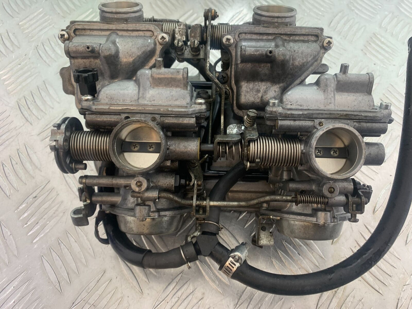 HONDA VFR400 VFR 400 NC21 CARBS  YEAR 1986-87 (CMB1043)