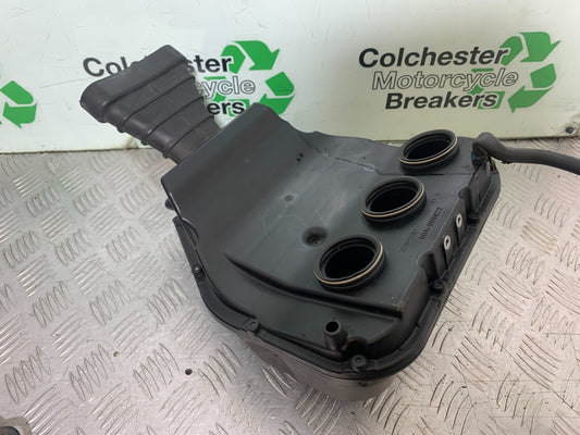 TRIUMPH 1050 SPRINT GT AIRBOX YEAR 2010-2016 (CMB1250)