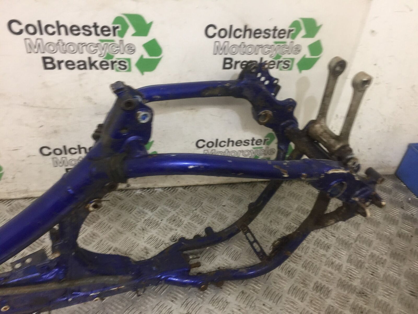 YAMAHA YZF250 YZF 250 FRAME  YEAR 2004 (STOCK 792)