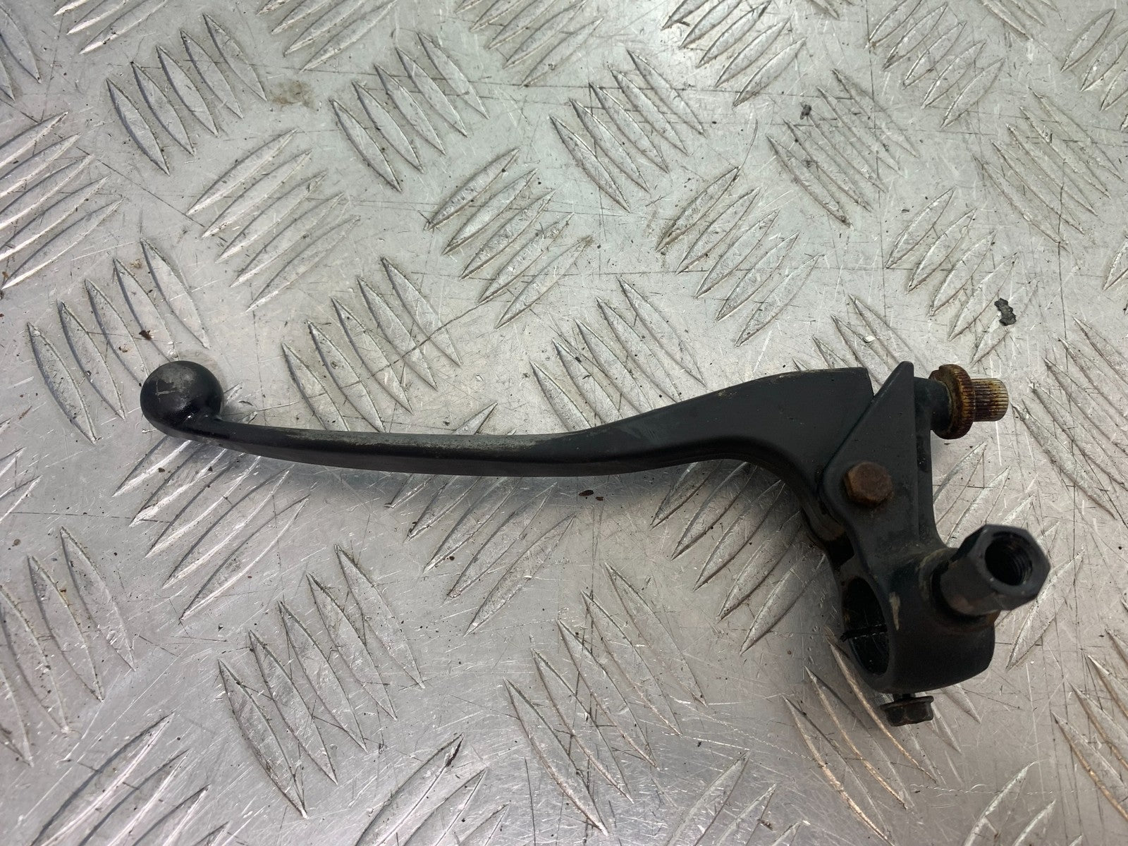 HONDA CG125 CG 125 CLUTCH LEVER AND BRACKET YEAR 1998-2000 (CMB1282)