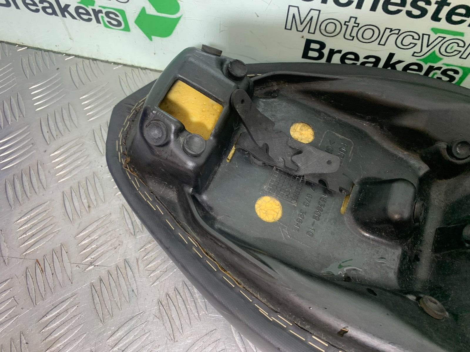 BMW K1300 S K 1300 S SEAT YEAR 2009-16 (CMB1216)