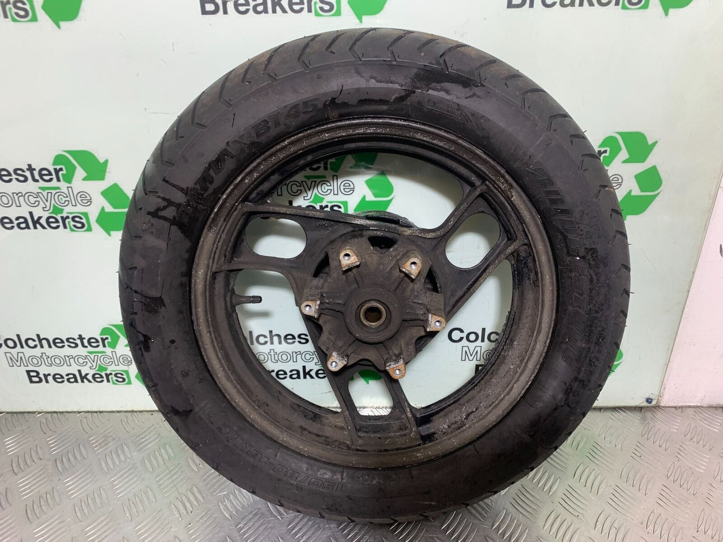 YAMAHA FJ1100 FJ 1100 REAR WHEEL  YEAR 1984-1985 (CMB1101)