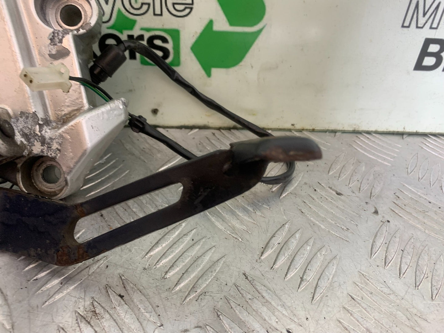 KYMCO CK1 125 RIGHT HANGER REAR BRAKE LEVER YEAR 2014 - 2016 (CMB1181)