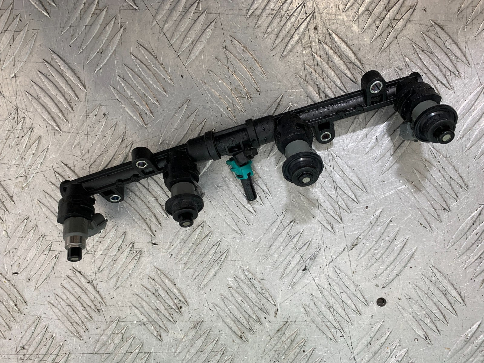 HONDA CBR1000 RR INJECTORS  YEAR   2008-2011 (CMB1330)