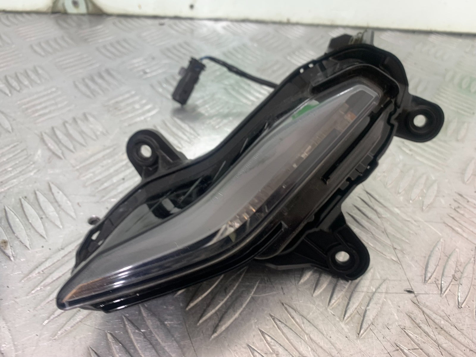 YAMAHA YZF R7 HEADLIGHTS  YEAR 2022-2025 (CMB1255)