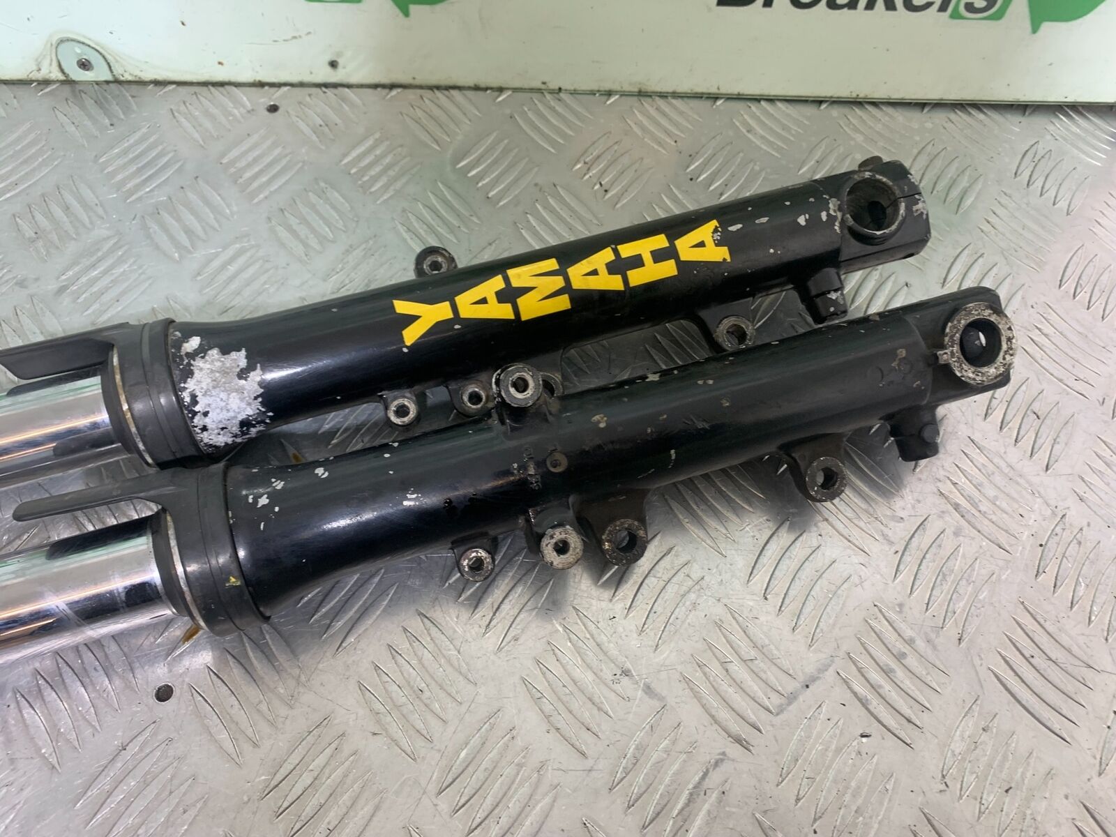 YAMAHA XJR1300 XJR 1300 FORKS   YEAR 1999-2003 (CMB1119)