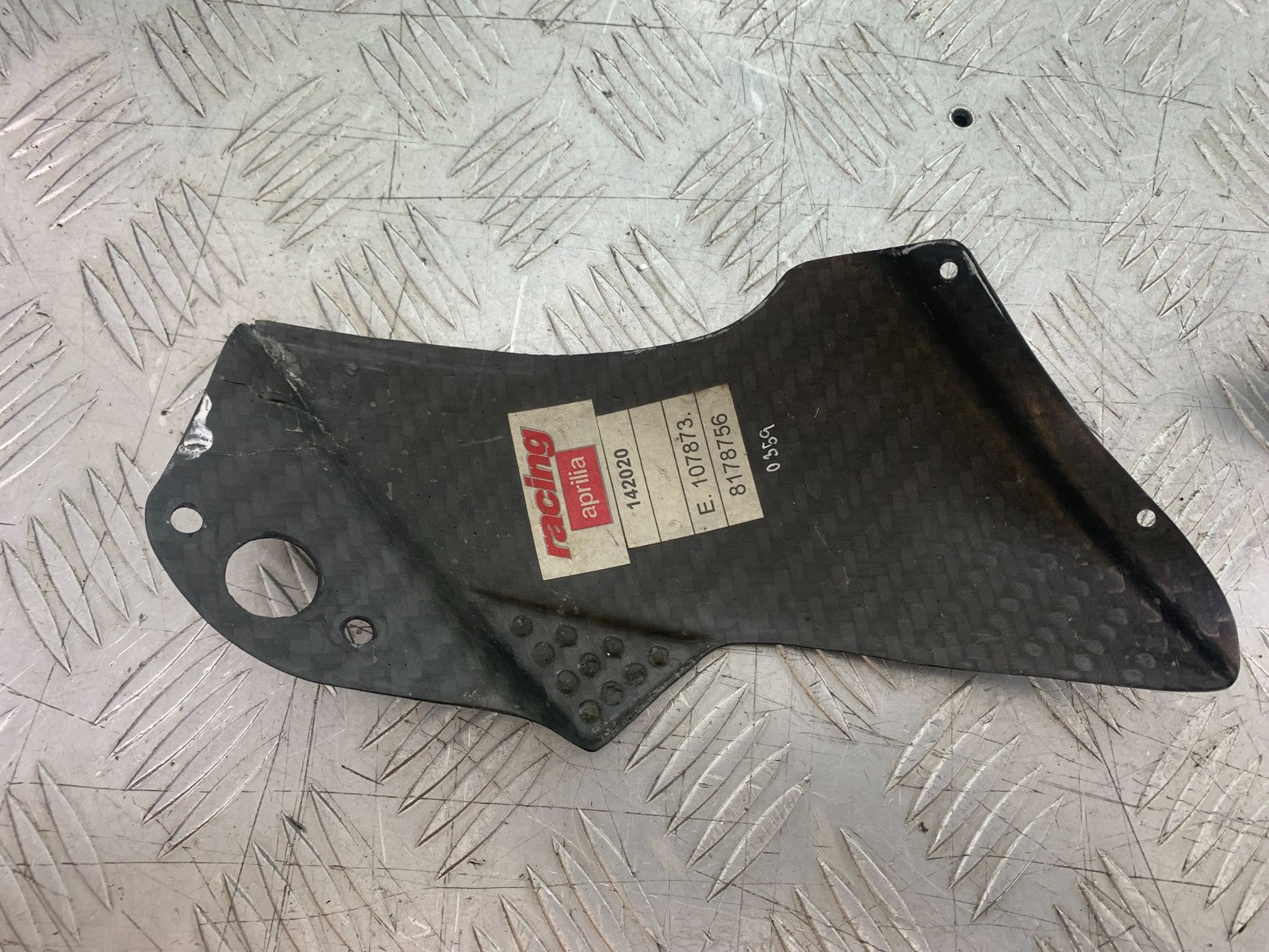 APRILIA RSV1000 R FACTORY CARBON WIND DEFLECTORS    2004-09 (CMB1203)