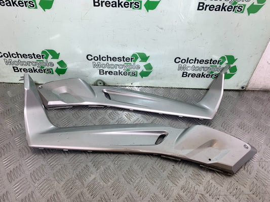 YAMAHA XMAX 250 XMAX 250 LEFT AND RIGHT SIDE TRIM  YEAR 2006-09 (CMB1201)