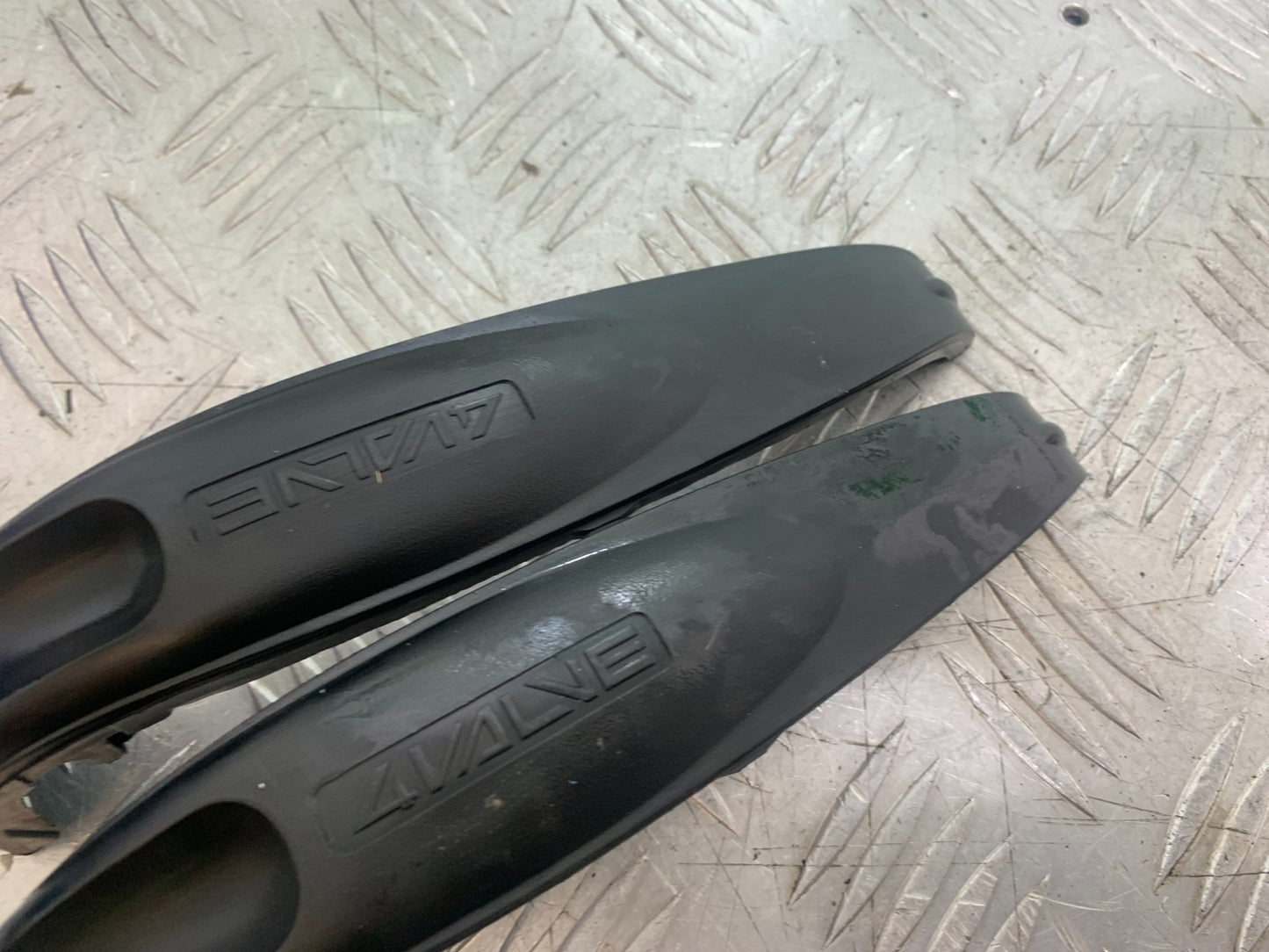 BMW R850 R R850R SPARK PLUG COVERS   YEAR 1994-2002 (CMB1170)