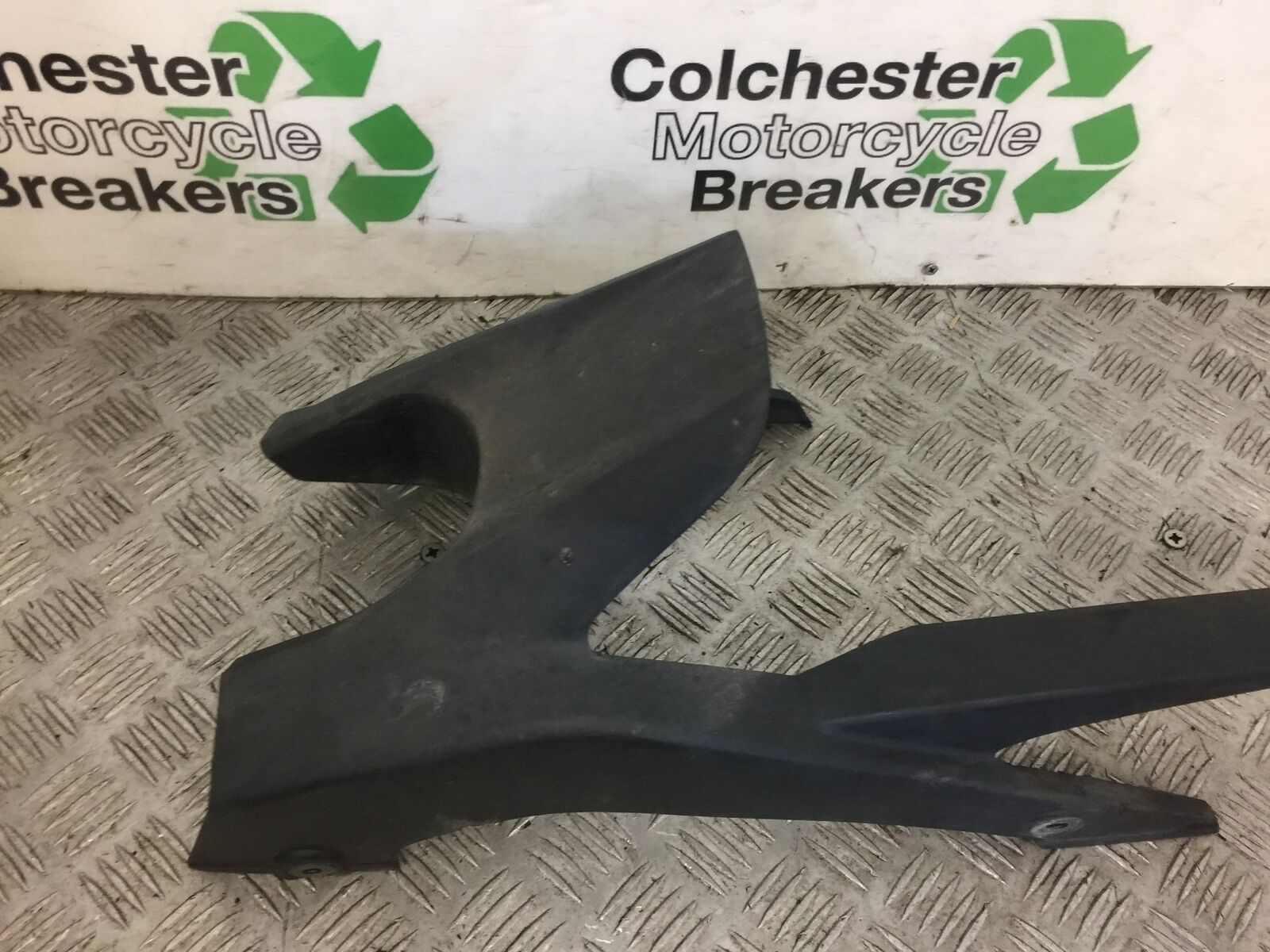 HONDA CBR125 CBR 125 HUGGER  YEAR 2011-2017 (STOCK 334)